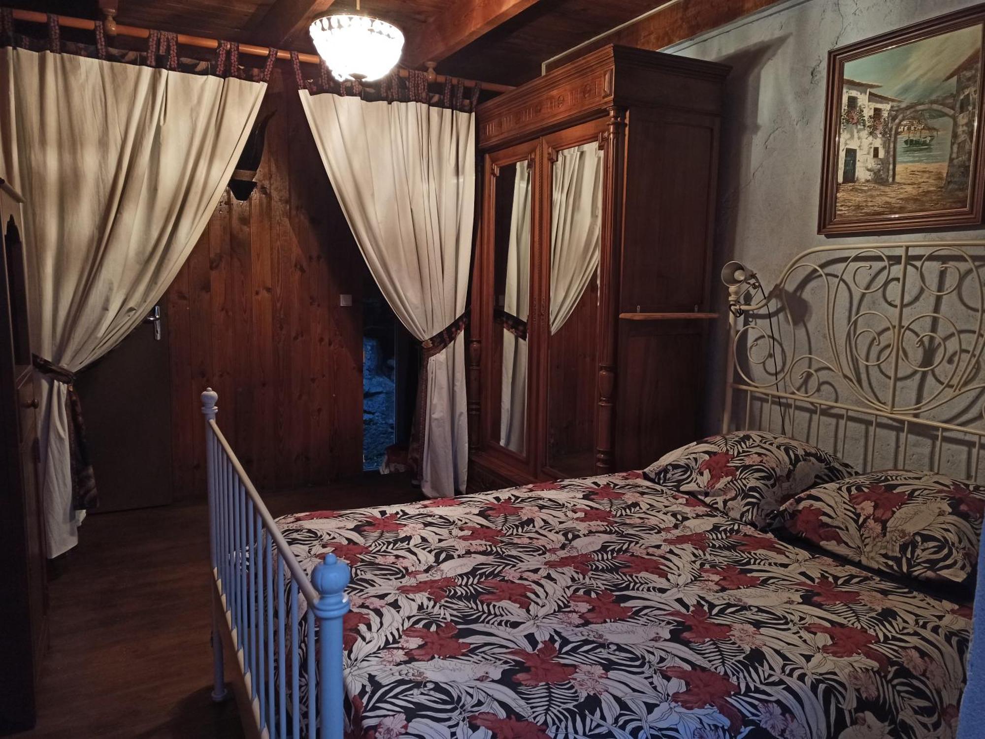Gite Le Rocher Du Chateau De Retourtour Ламастр Екстериор снимка